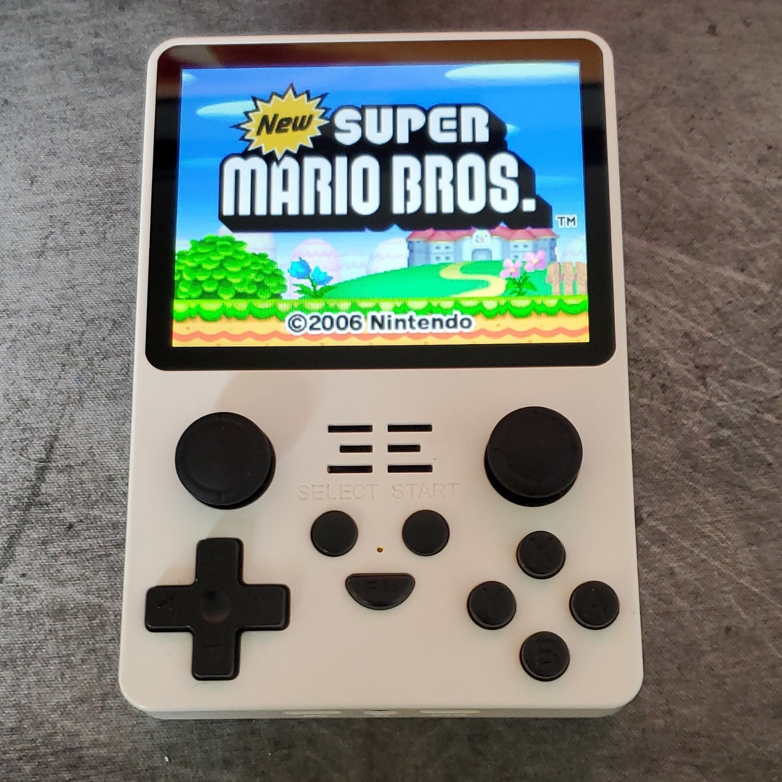 Powkiddy RGB20S White Handheld Game Console Dual MicroSD 16GB + 64GB