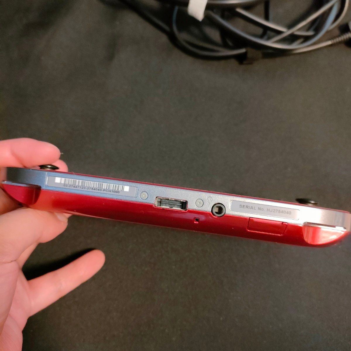 PSVITA Cosmic Red PCH 1000