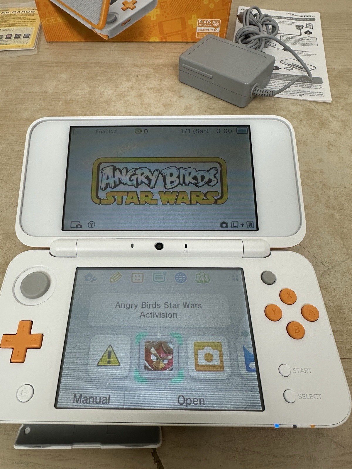 OEM USA Nintendo 2DS XL White & Orange Console System w/ Box, Charger & Inserts