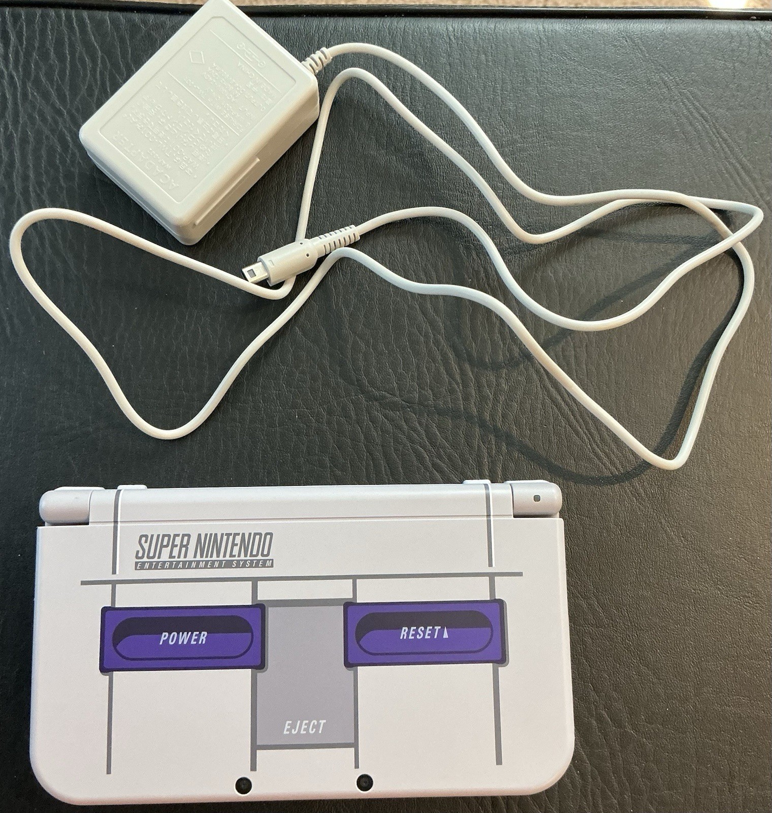 Nintendo 3DS XL SNES Super Nintendo Edition