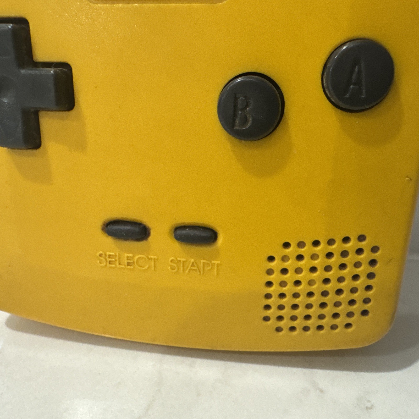 Nintendo Game Boy Color Console CGB-001 Dandelion Yellow Tested Works 1998 Read