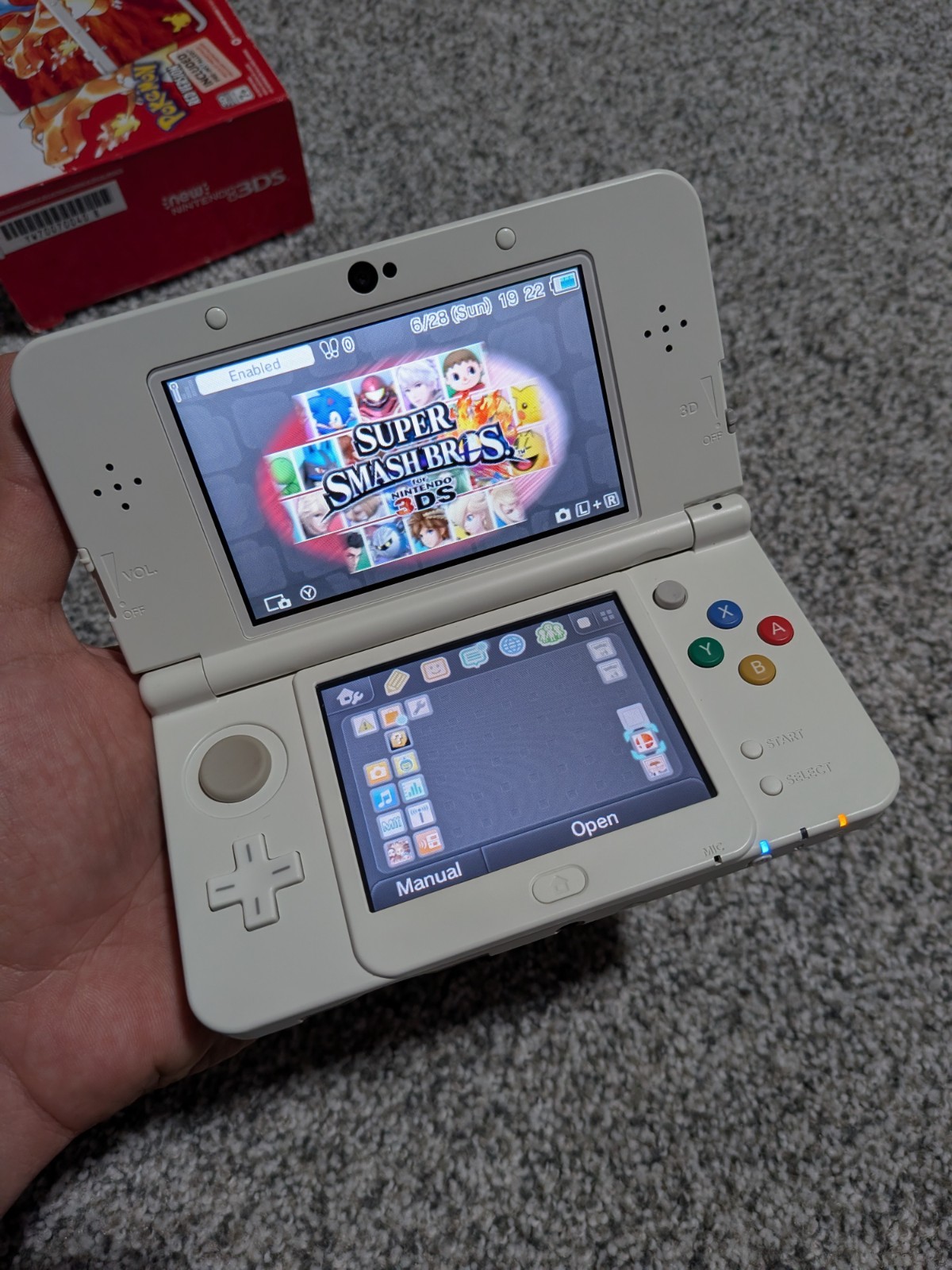 Nintendo «New» 3DS Pokemon 20th Anniversary w/ Box Faceplates 4GB Wi-Fi