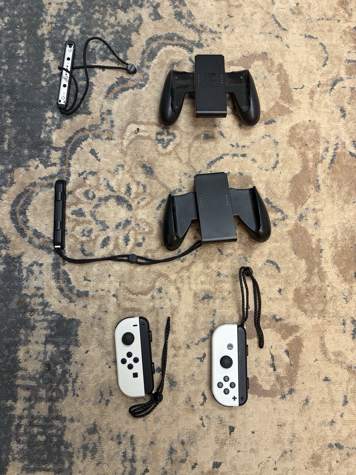 64G Nintendo Switch OLED + Bundled Items
