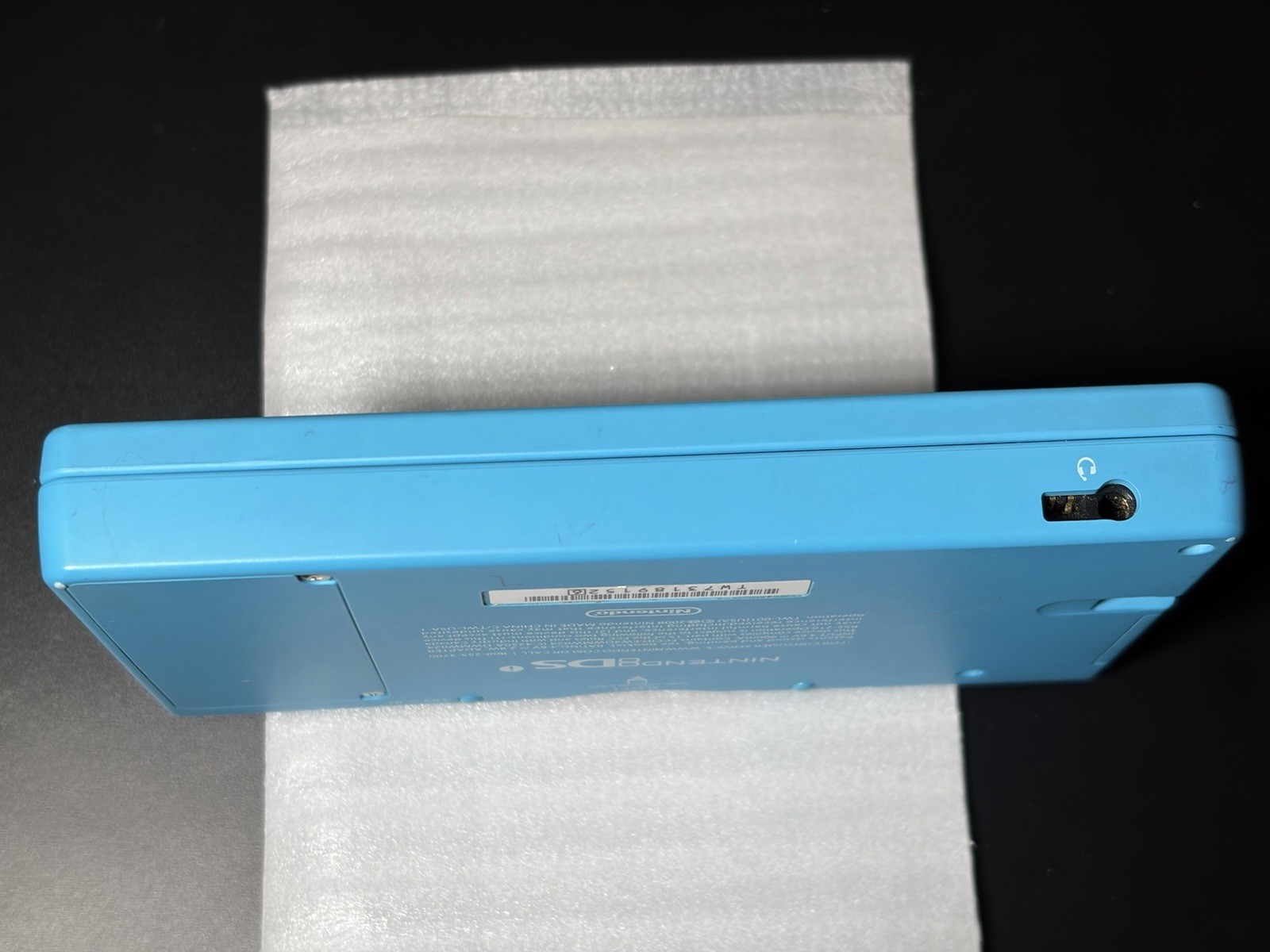 Nintendo DSi Handheld Game Console Blue Complete In Box Very Good