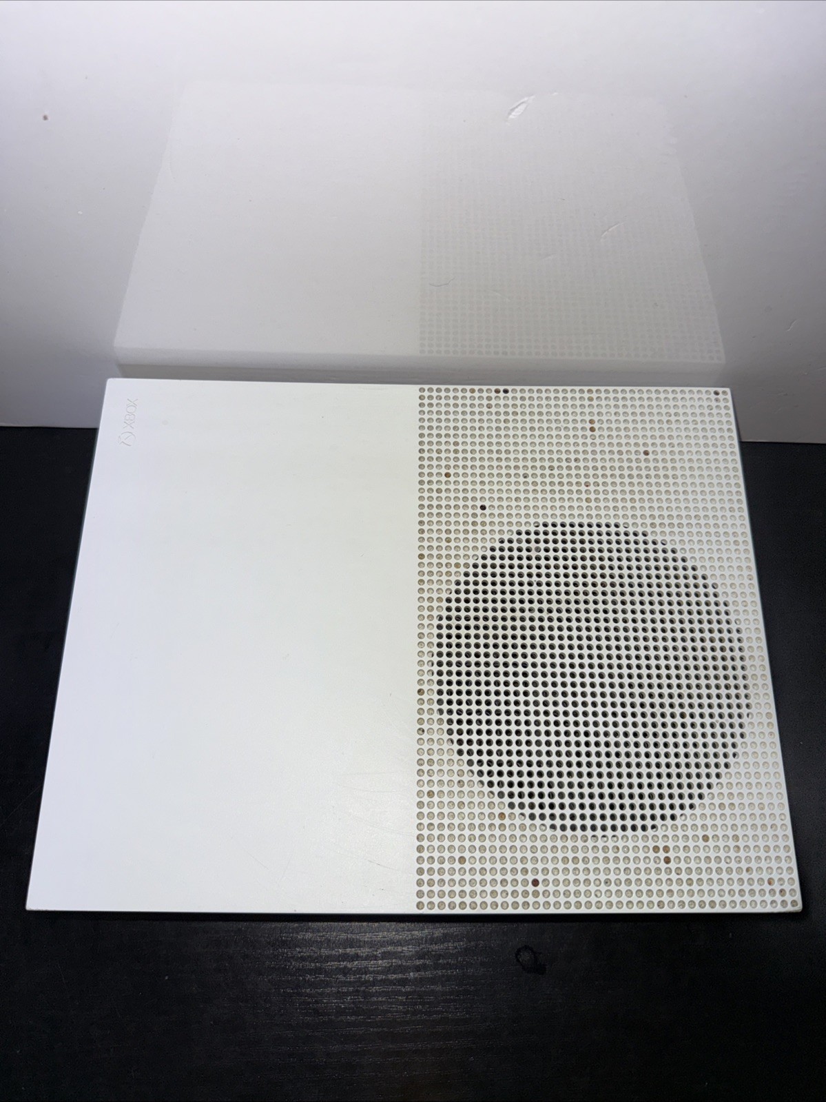•Cosmetically Flawed•Microsoft Xbox One S 500GB Console – White