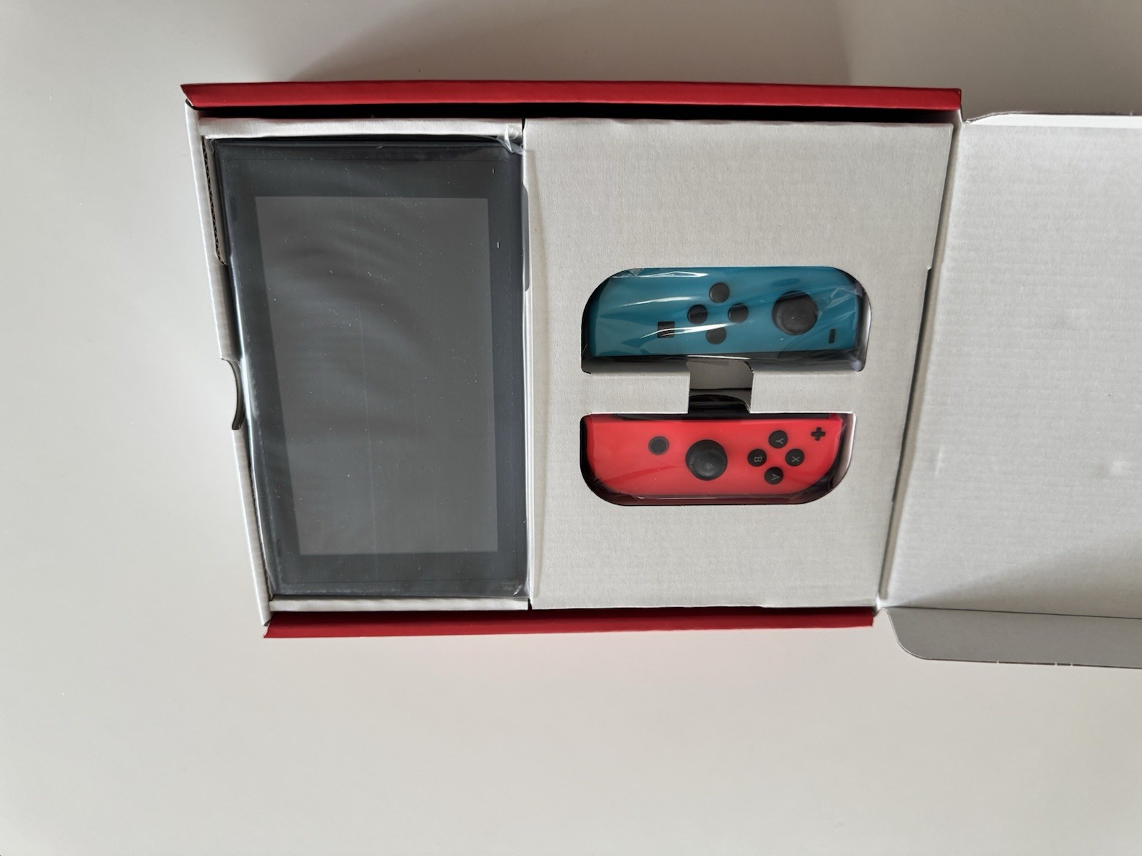 Nintendo Switch Console Neon Blue/Red Joy-Con 32GB 1080p Wi-Fi HDMI 2022