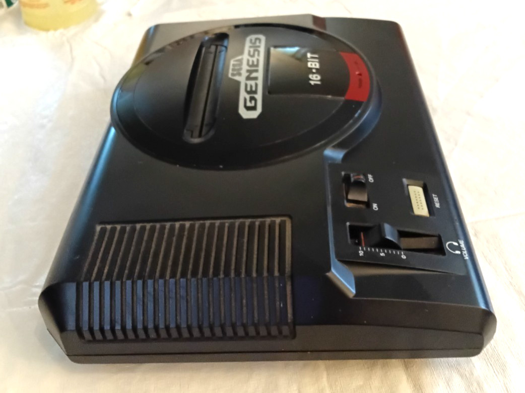 Sega Genesis 16-Bit Stereo Model 1601 With Hook-Ups & Controller Works Perfect!