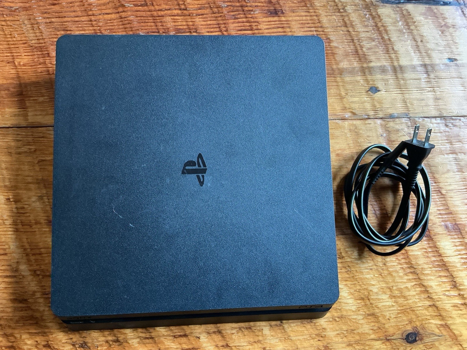 Sony PlayStation 4 Slim 1TB CUH-2215B Console Only W/ Cord Tested