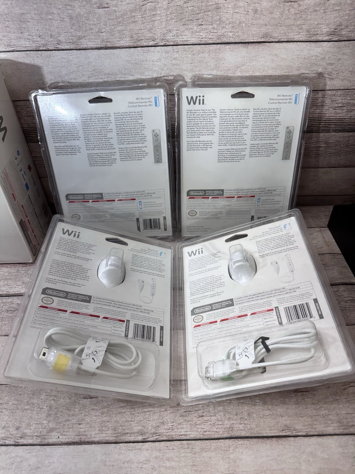 NEW Nintendo Wii Console Sports 3 Controllers 3 Nunchucks Charger Sleeves Bundle