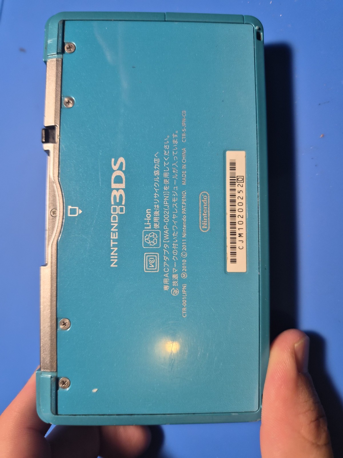 Nintendo 3DS Teal, No Charger. Comes With Many Games Installed