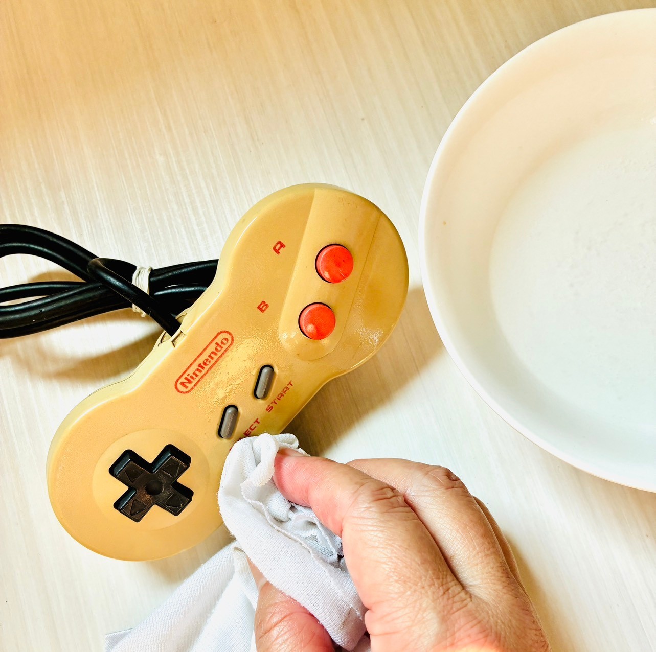 Nintendo New Famicom AV Family Computer HVC-101 Tested with two controllers