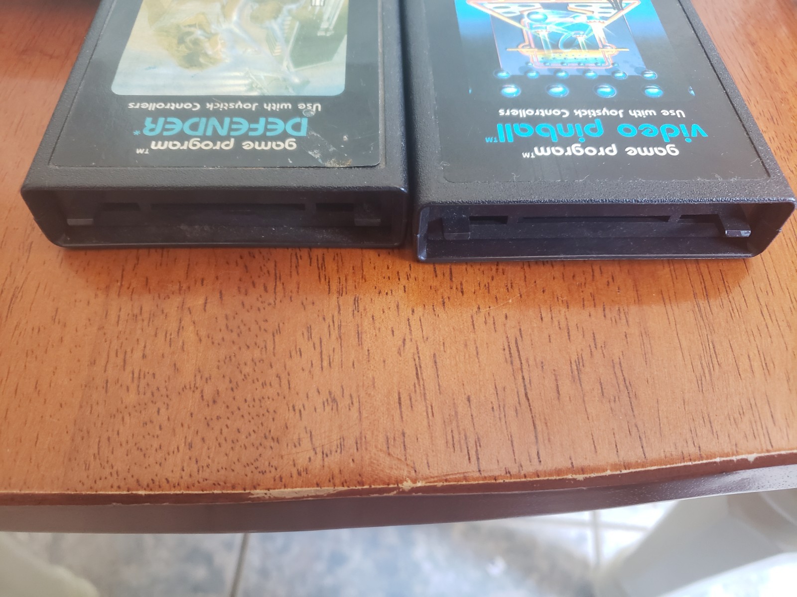 TESTED Atari 2600 Jr Long Rainbow 2ctrl 2Games Defender Pinball, Video & Power!