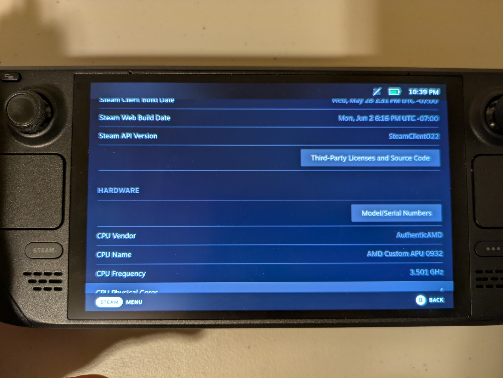 Valve Steam Deck OLED 1 TB w/ Handheld Case + Charger – Excellent Used Condition