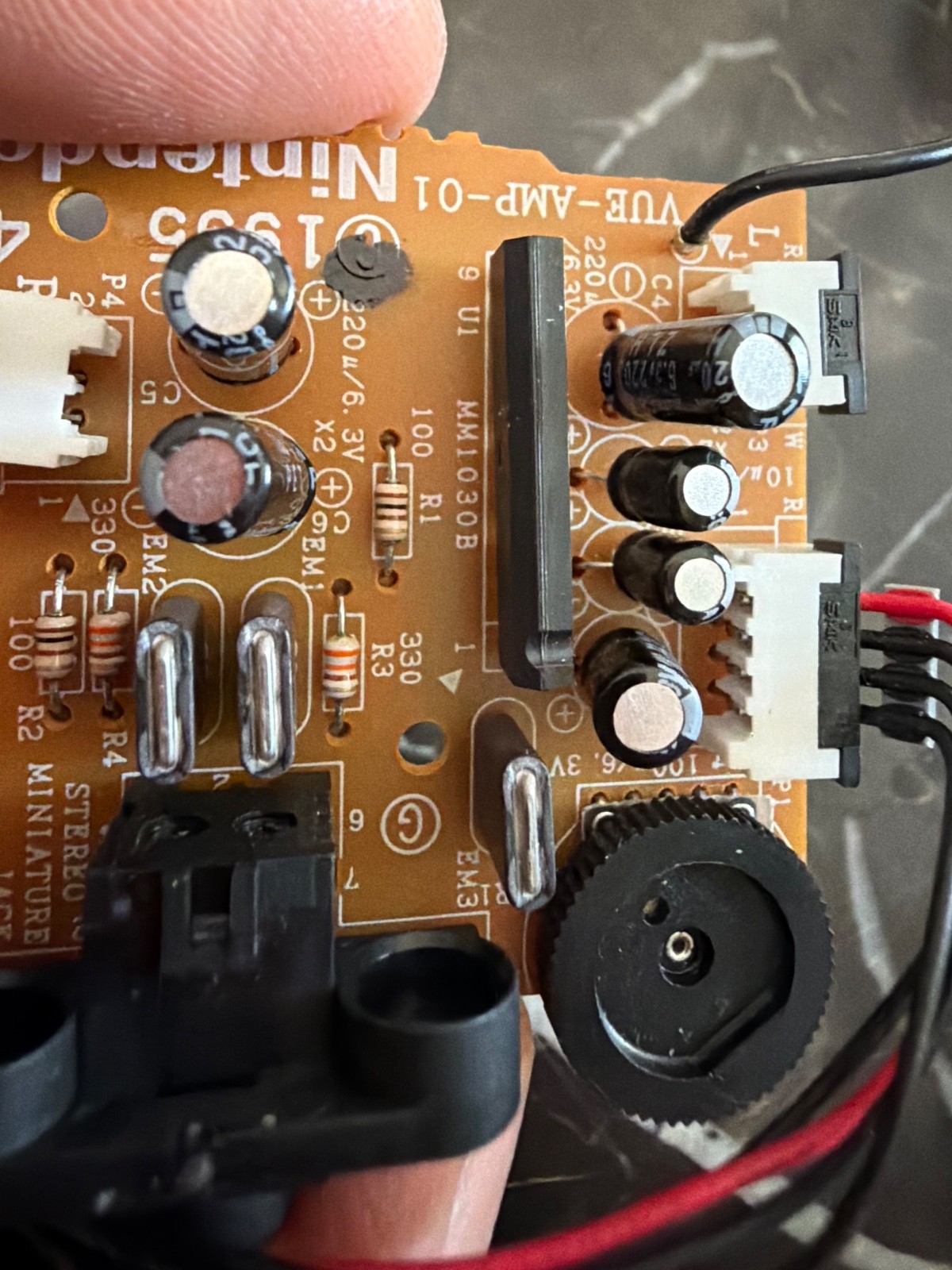 Virtual Boy + VGA Out “Virtual Tap”soldered Eye Patch Ribbons,SSF Lens&recapped