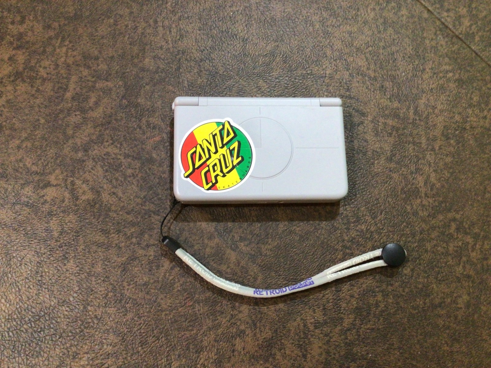 Retroid Pocket Flip 2 SD865 – preconfigured w/ 128gb SD card & game