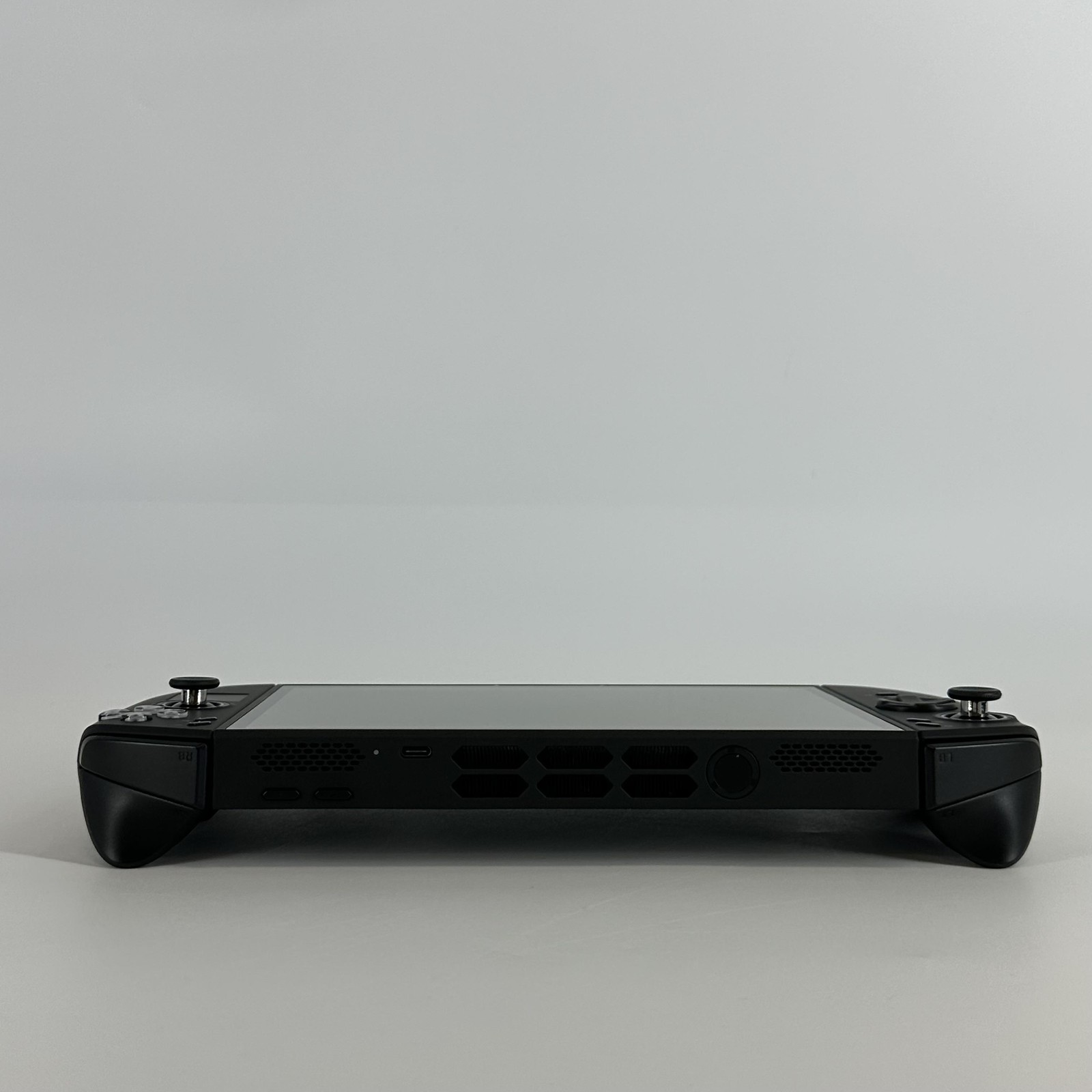 Lenovo Legion Go Gen 2 Handheld Console Eclipse Black 1TB w/ Charger- Excellent
