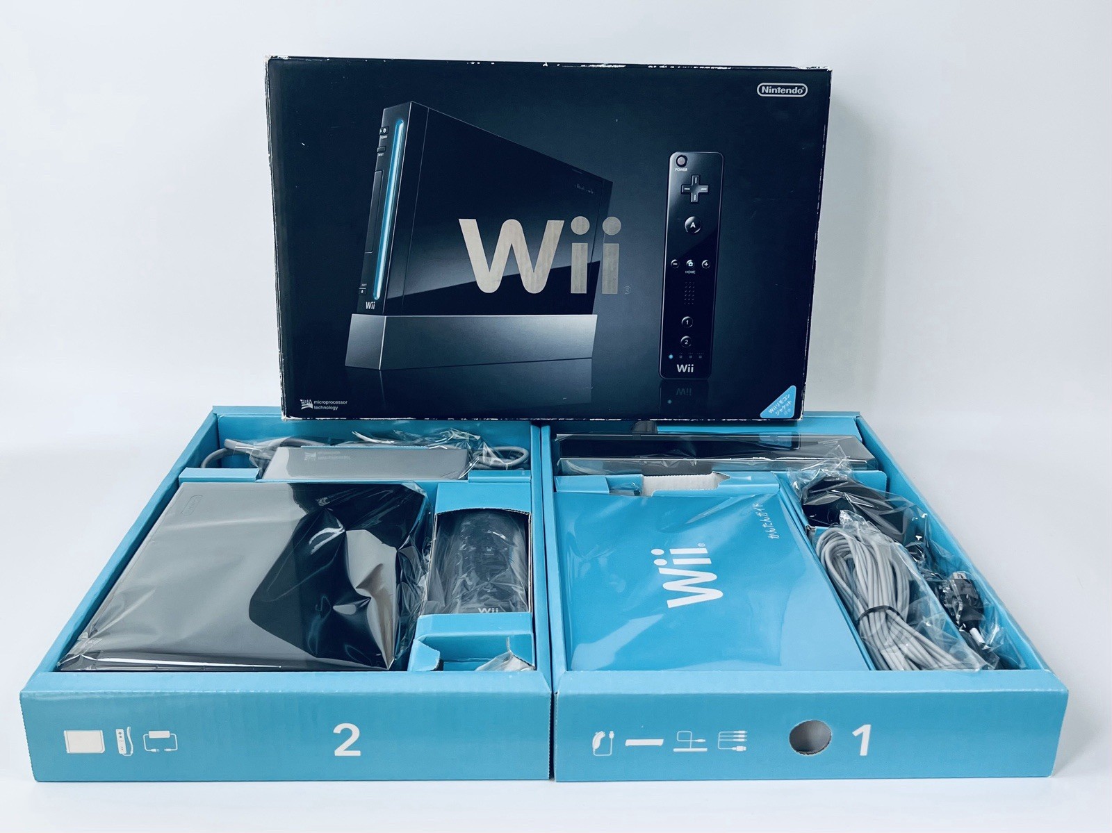 Nintendo Wii Japan Edition – Boxed, All Original Accessories, Great Condition