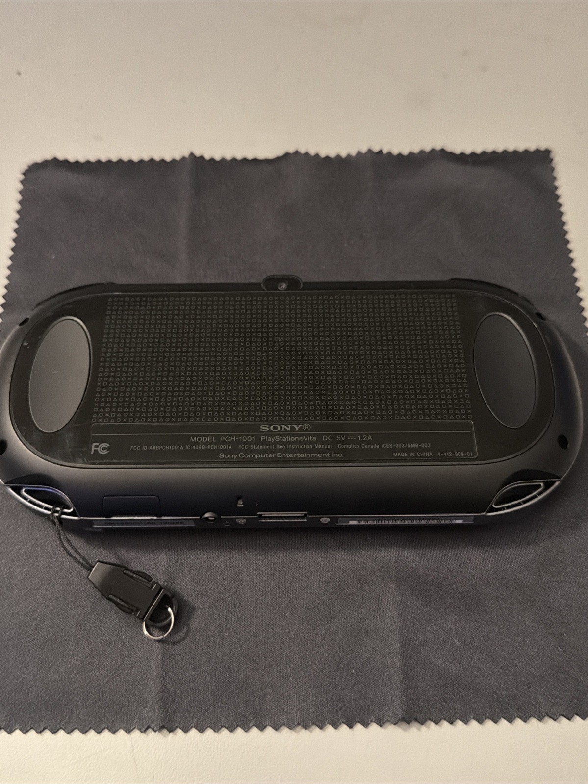 Sony PS Vita PCH-1001 OLED WiFi Black Tested Working + Official 4GB Memory Card