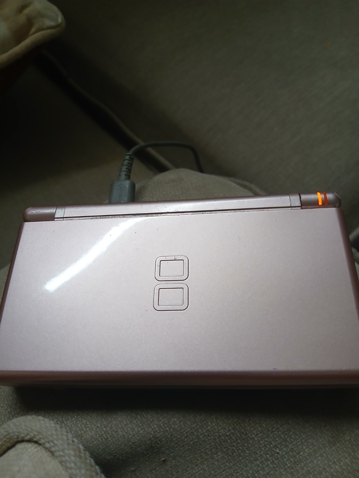 Nintendo DS Lite Video Game Console – Metallic Rose