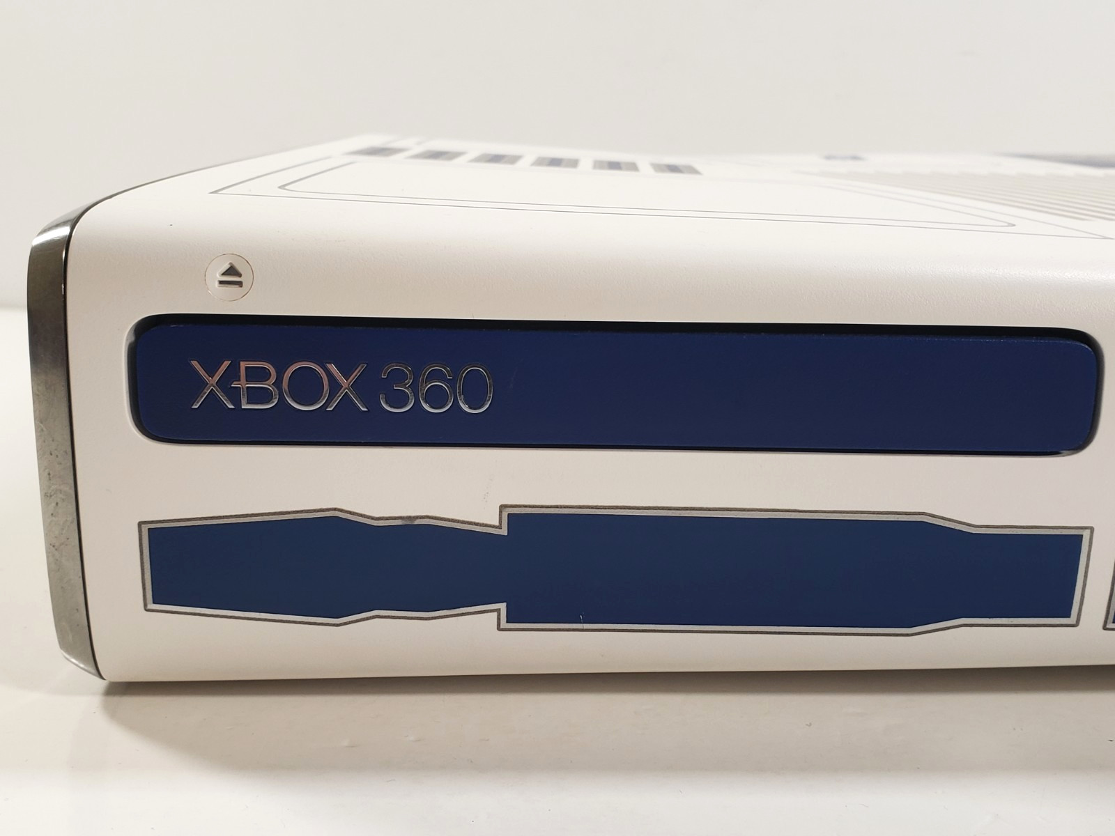 Microsoft Xbox 360 [1439] 320GB Star Wars Edition R2D2 Console with Power Cord