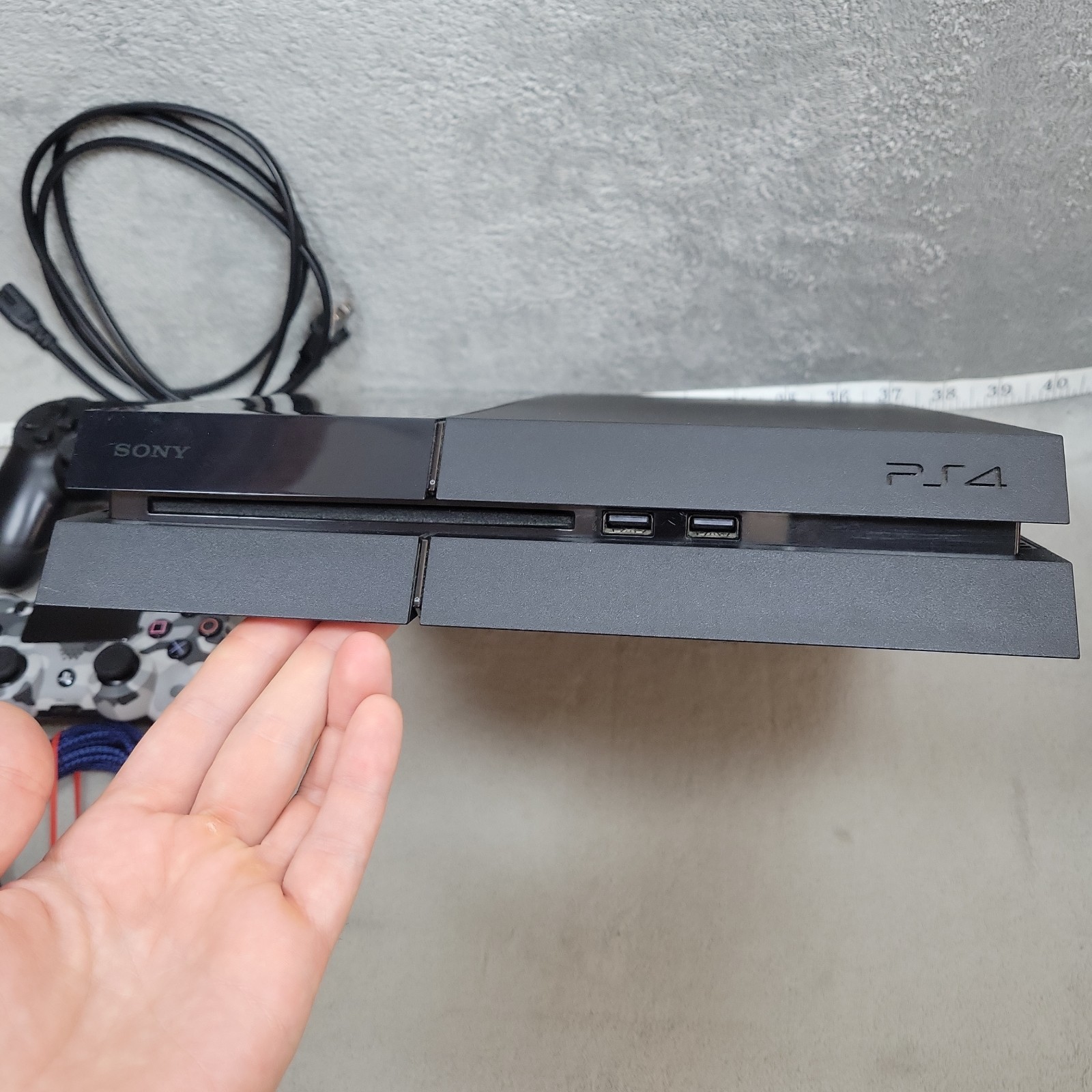 Sony PS4 500GB Console CUH-1115A w 2 Controllers, 1 Drift Issue – Original Owner