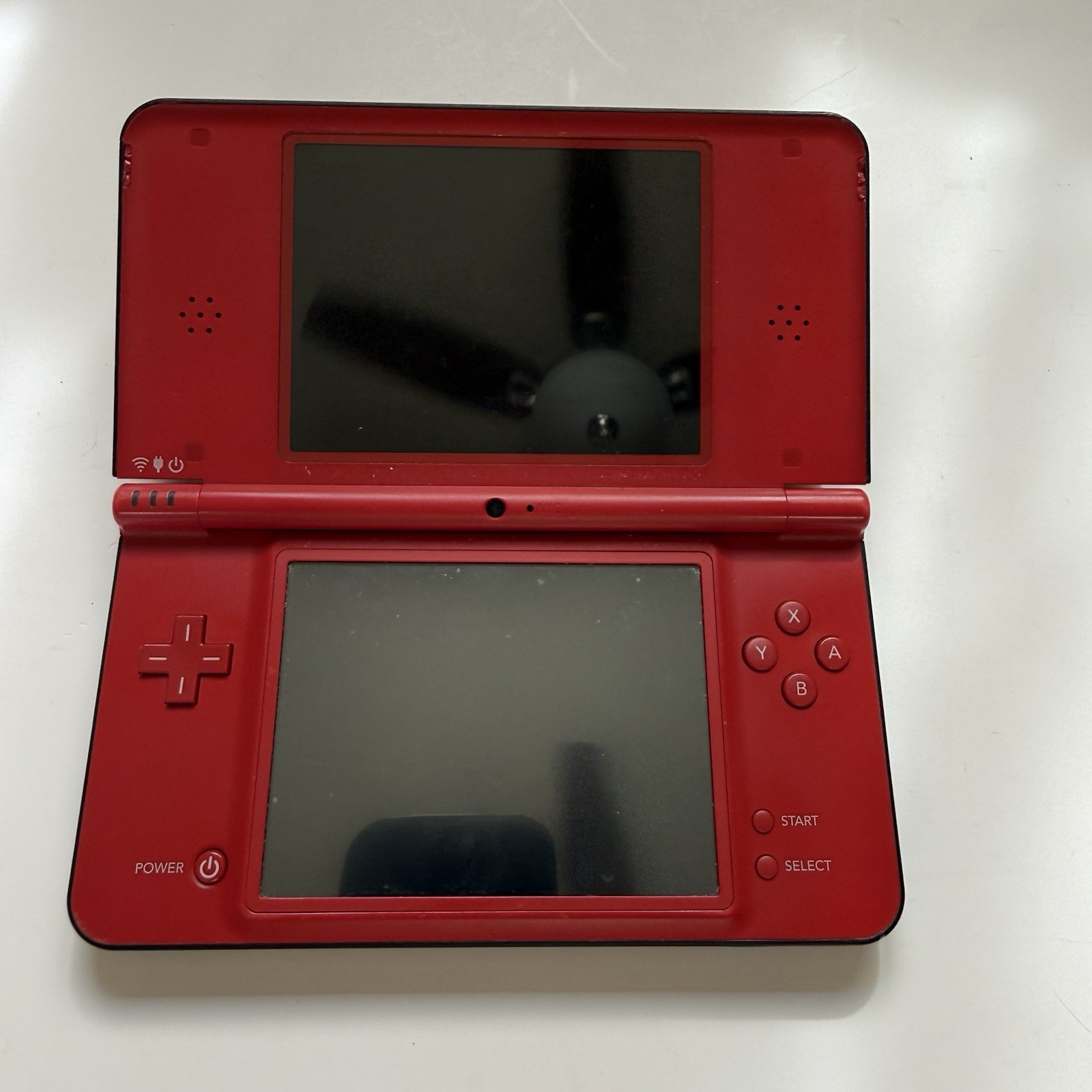 Nintendo DSi XL Super Mario Bros 25th Anniversary Edition Red
