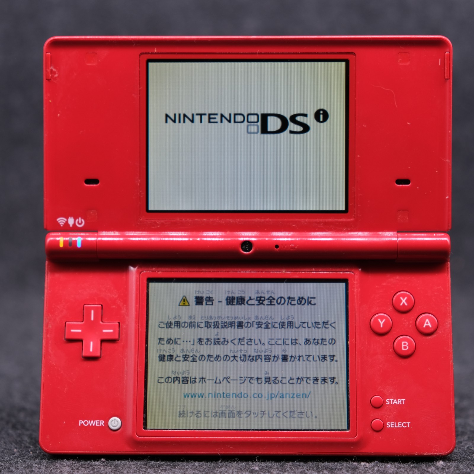 Gloss Red (DSi) TWL-001(JPN) Unlocked – Authentic Yellowed Screen W/Games