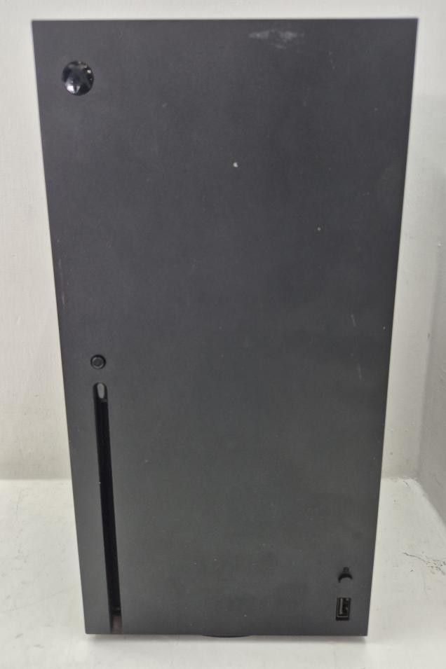 Microsoft 1882 Xbox Series X 1TB w/ Controller Entertainment Video Game Console