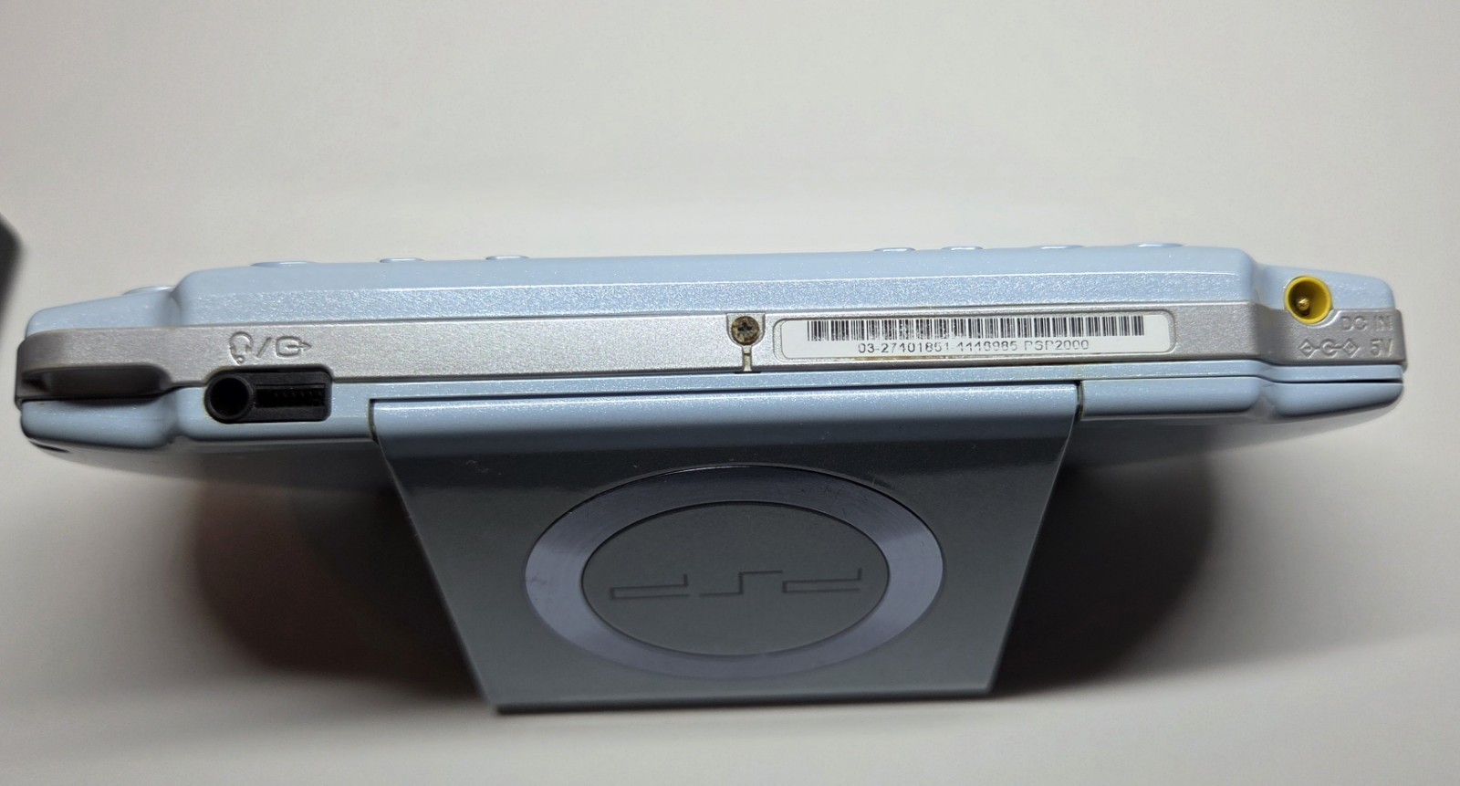 Sony PSP 2000 Felicia Light Blue OEM Tested & Working + Battery, Charger, + Game