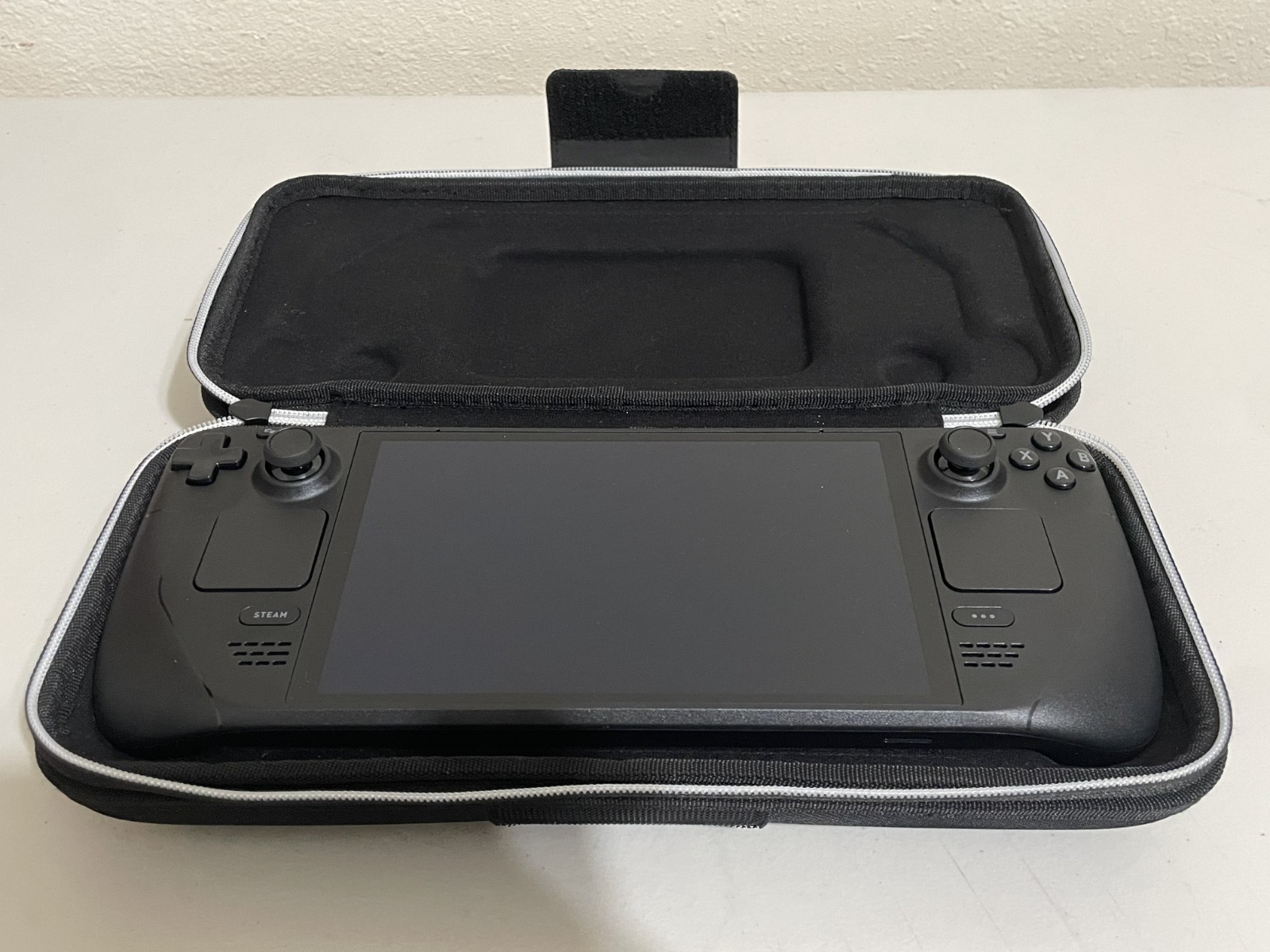 Valve Steam Deck OLED 1TB Black Handheld Gaming System *FAST SHIPPING*