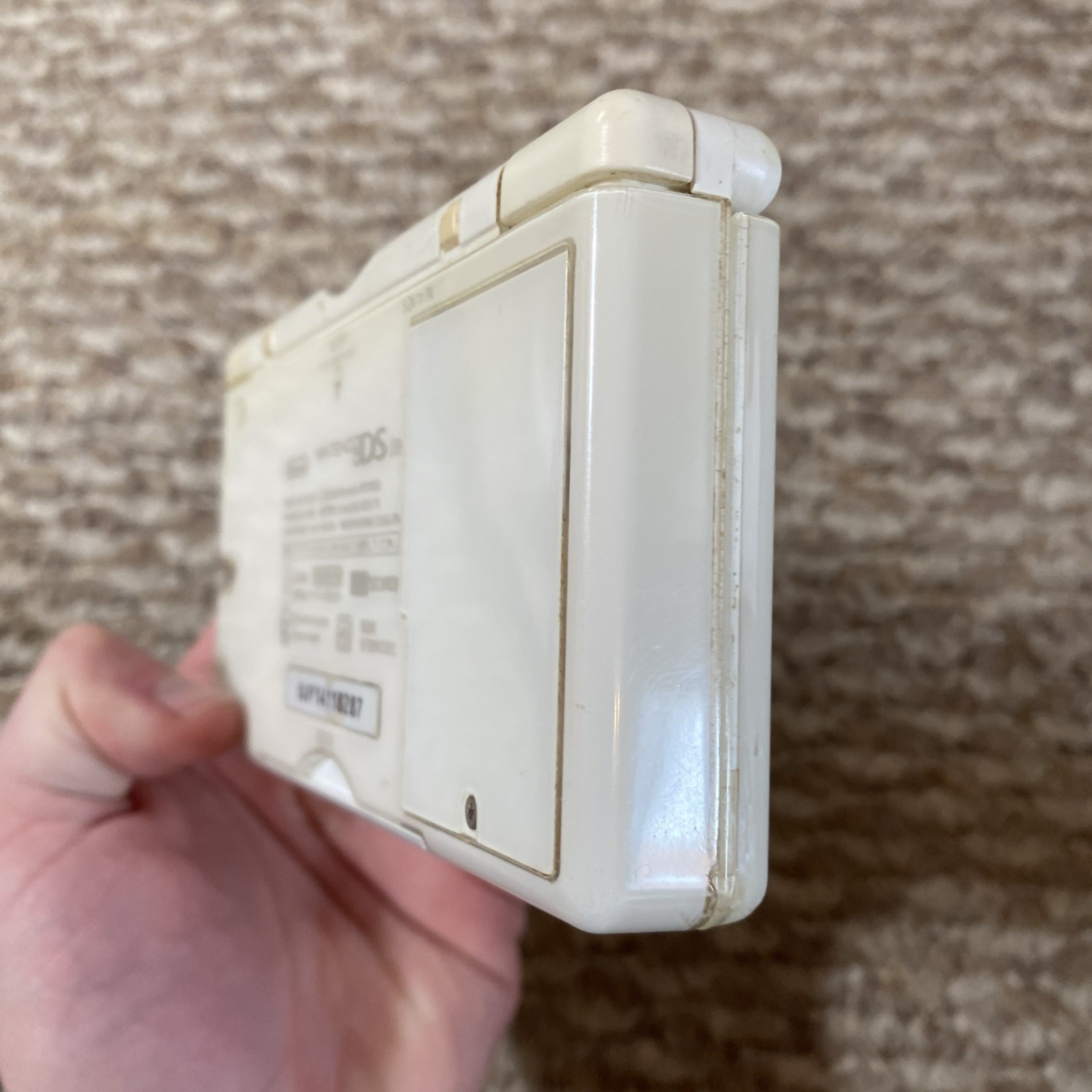Nintendo DS Lite (USG-001) Handheld – White Charger