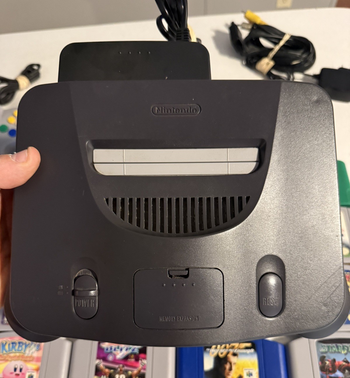 Nintendo 64 N64 Console Bundle w/19 Game 1 controller & hdmi converter box