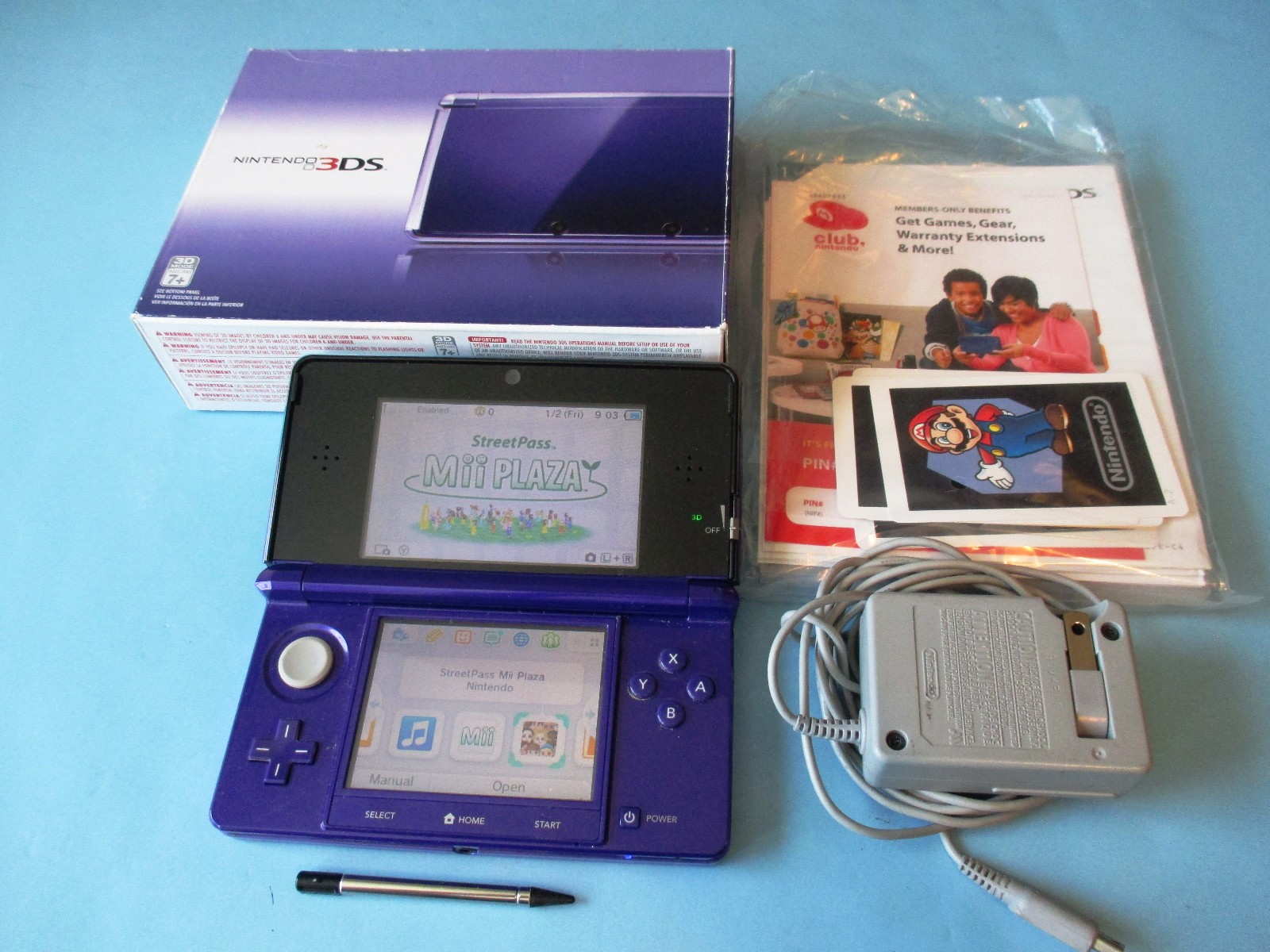 Nintendo 3DS Midnight Purple System in Box w/Charger FREE Shipping!