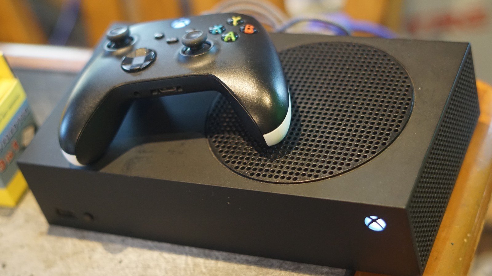 Microsoft Xbox Series S 1TB Carbon Black Console Complete In Box w/ Controller