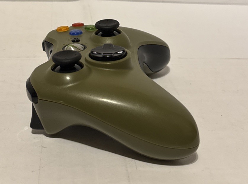 Halo 3 Xbox 360 Complete Console Set w OEM Controller HDD Very Clean