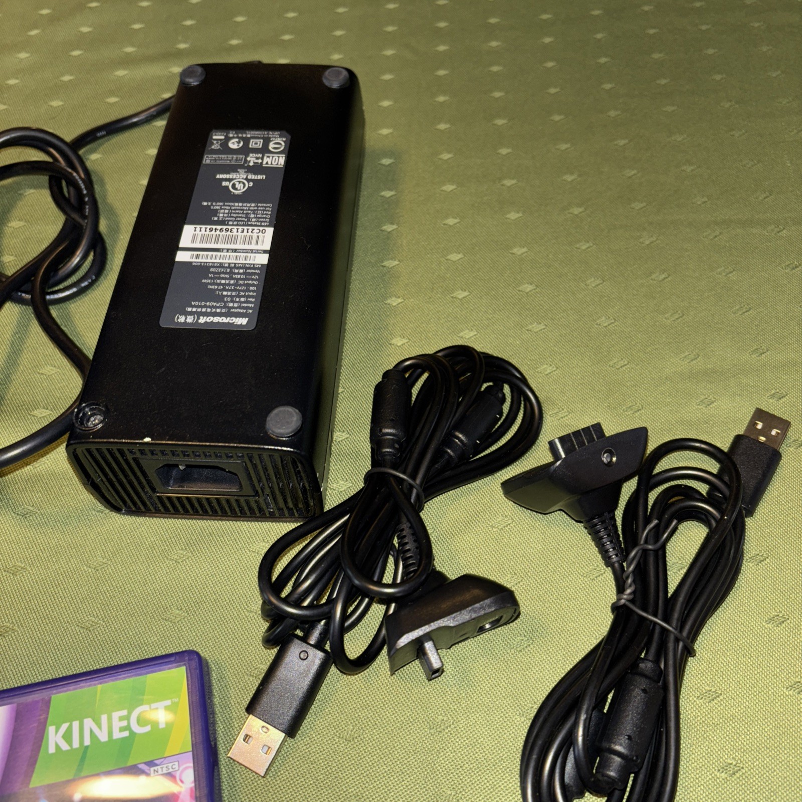 Xbox 360 with new 500 GB install installed two controllers & three games. Tested
