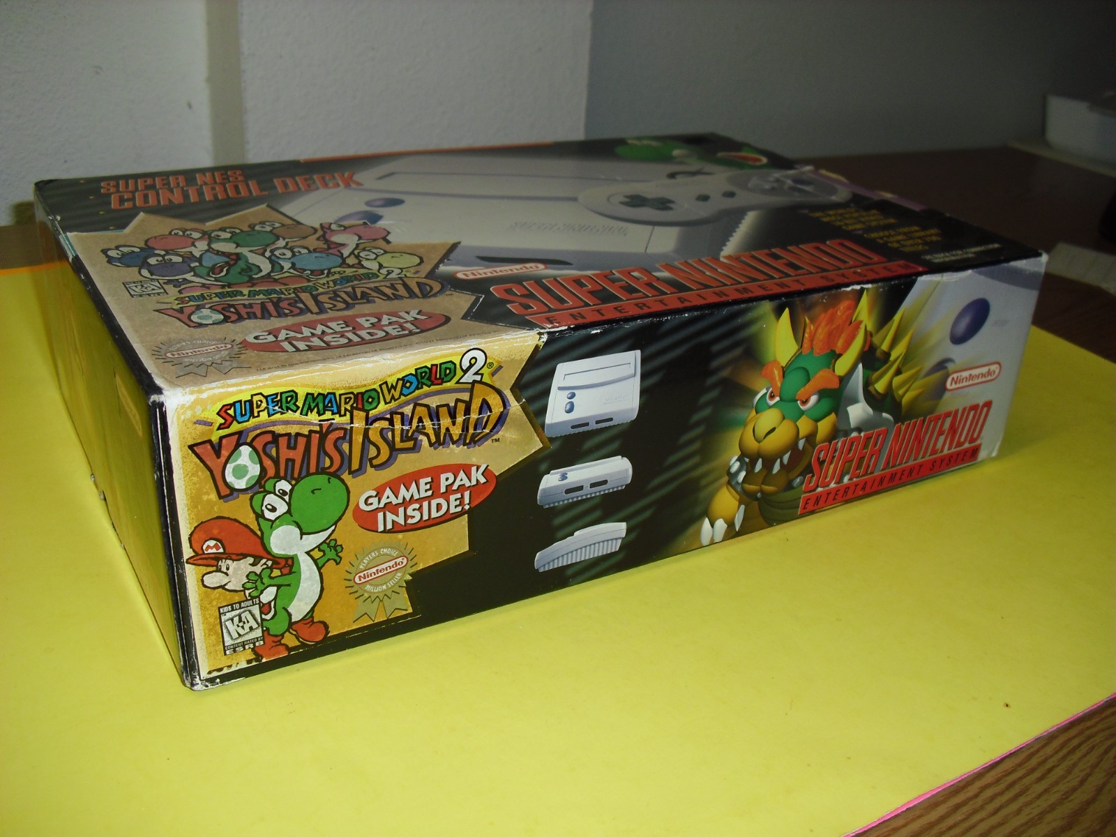 Super NES Control Deck Yoshi’s Island system complete in box w/o game! SNES