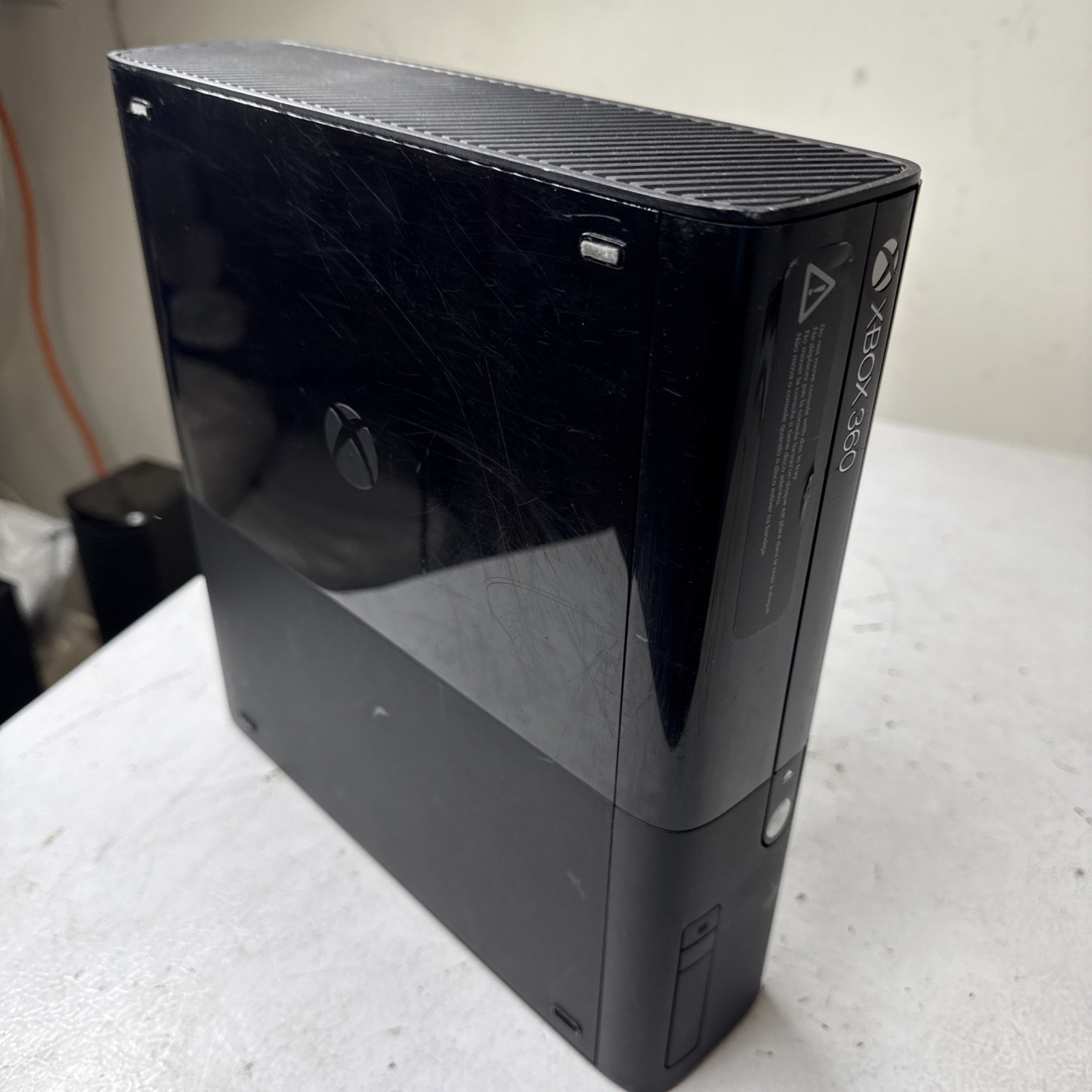 Microsoft Xbox 360 E Console **READ** 4GB *CONSOLE W/CONTROLLER ONLY*