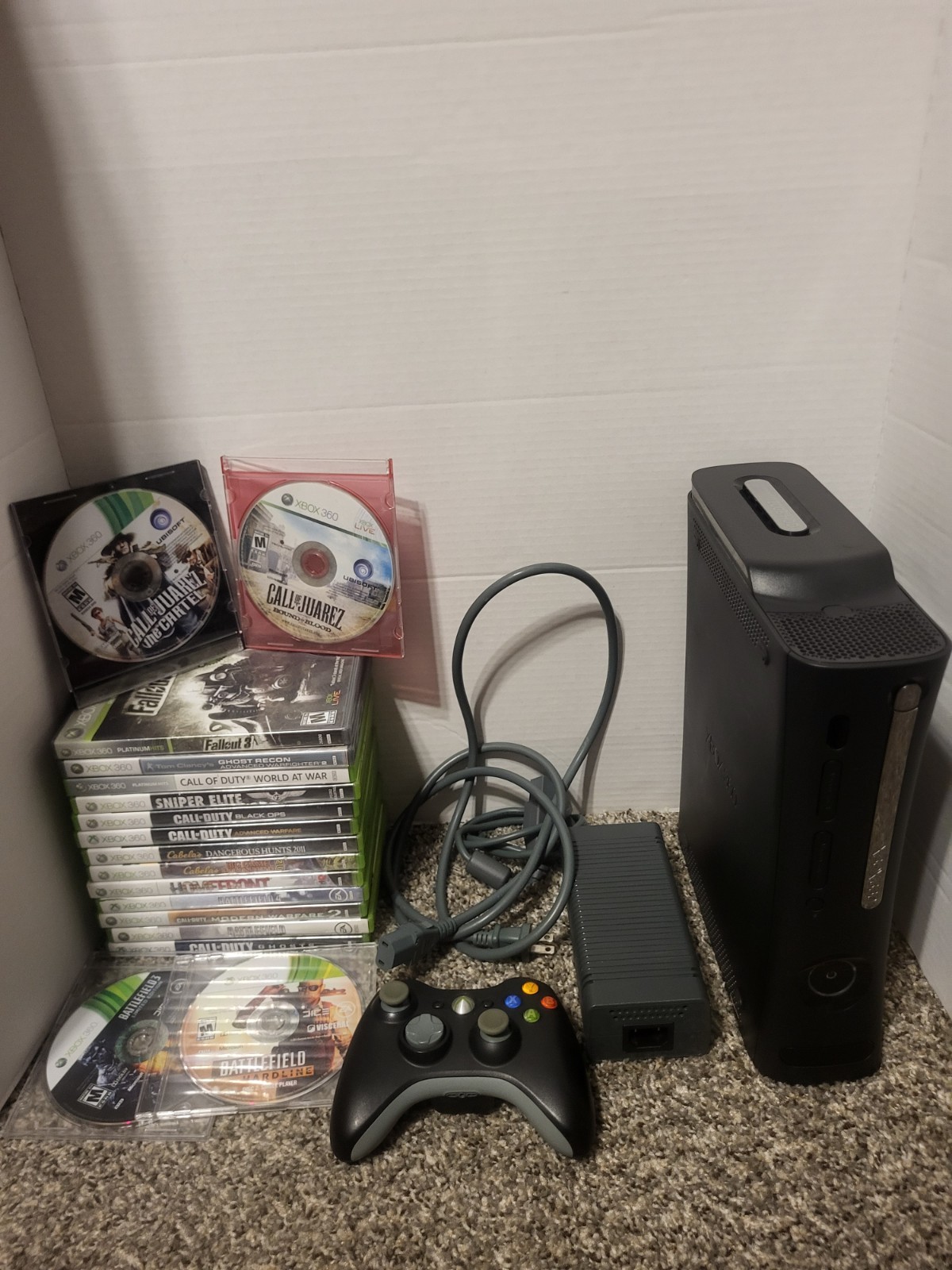 Microsoft Xbox 360 Black 120gb Hdd Power Cable Wireless Controller & 17 Games