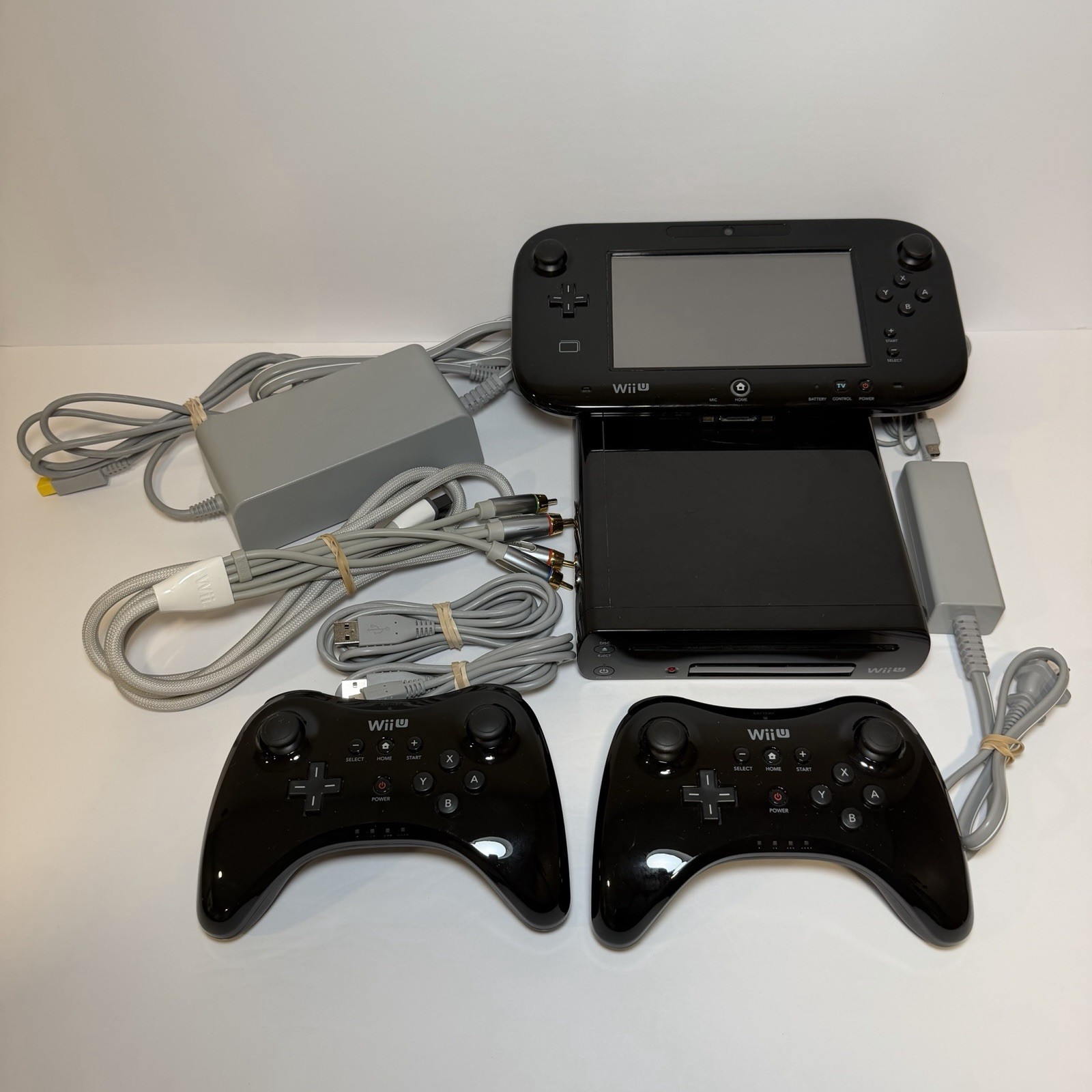 Nintendo Wii U 32GB Black Console Gamepad Cords Two Controllers Tested Working