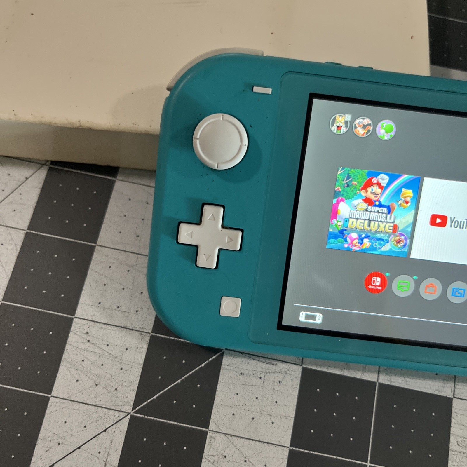 Nintendo Switch Lite HDH-001 Turquoise Handheld Console 32GB / Super Mario U