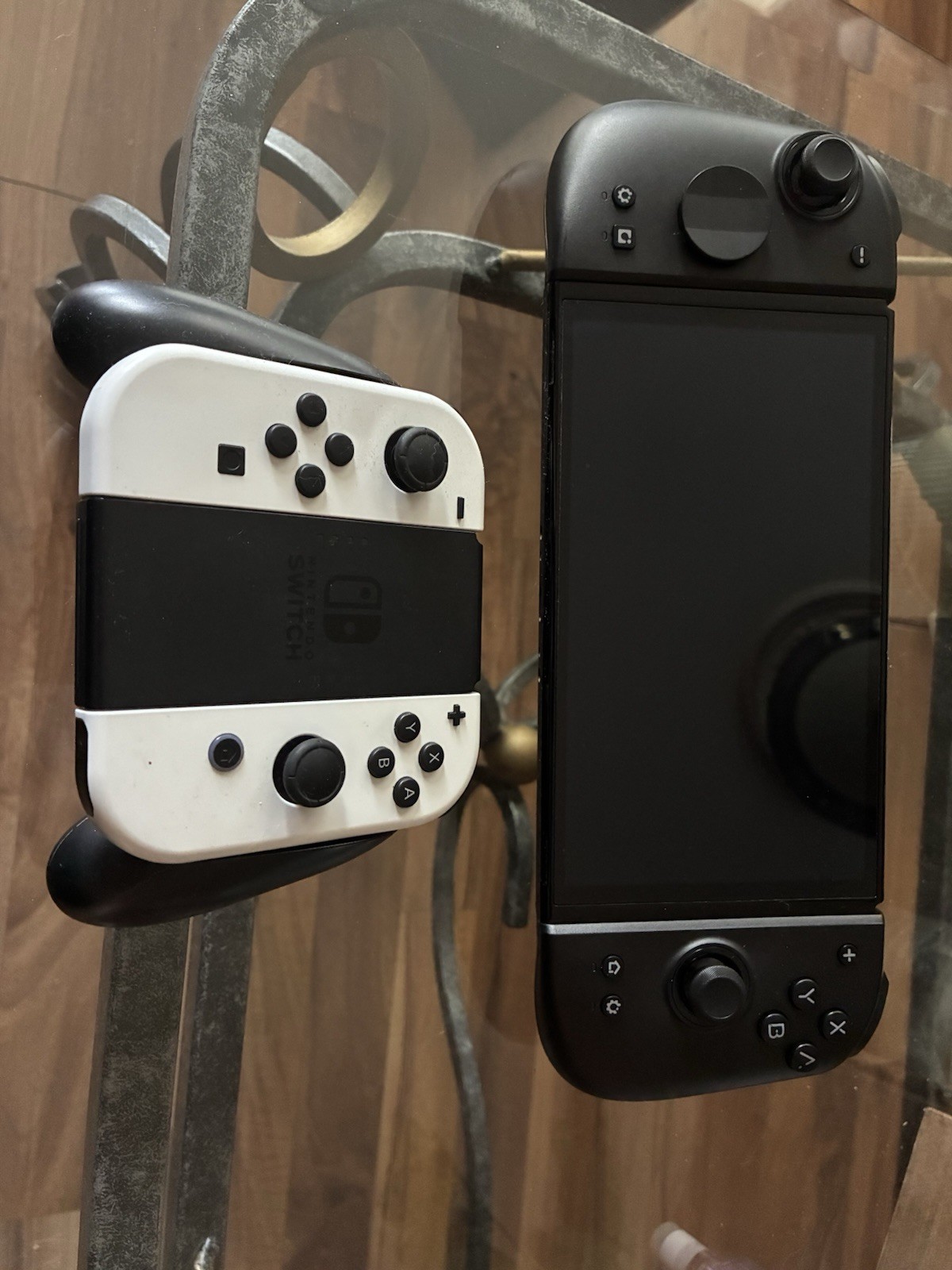 Nintendo Switch OLED with Mobapad M6-HD Black