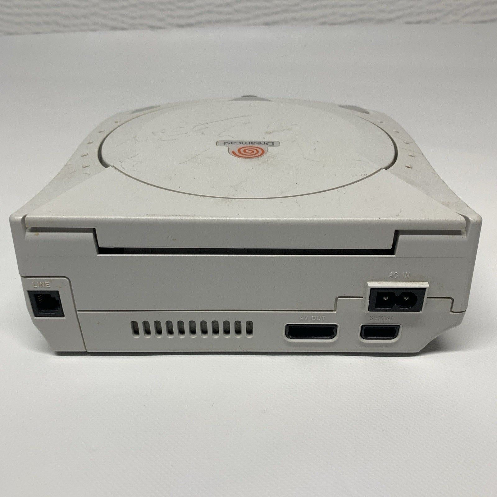 Sega Dreamcast Console Only FOR PARTS OR REPAIR Powers On Doesn’t Read Disc READ
