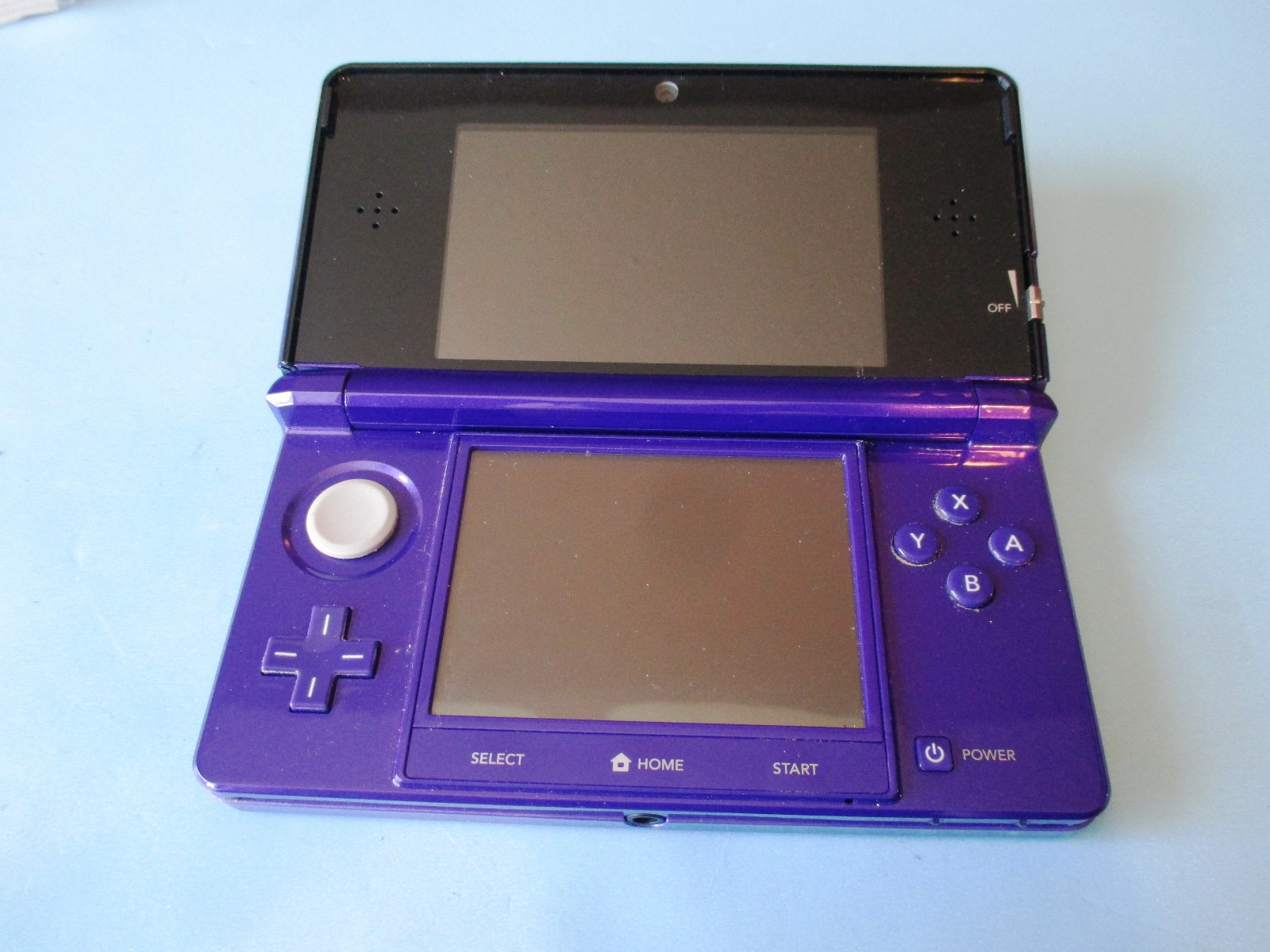 Nintendo 3DS Midnight Purple System in Box w/Charger FREE Shipping!