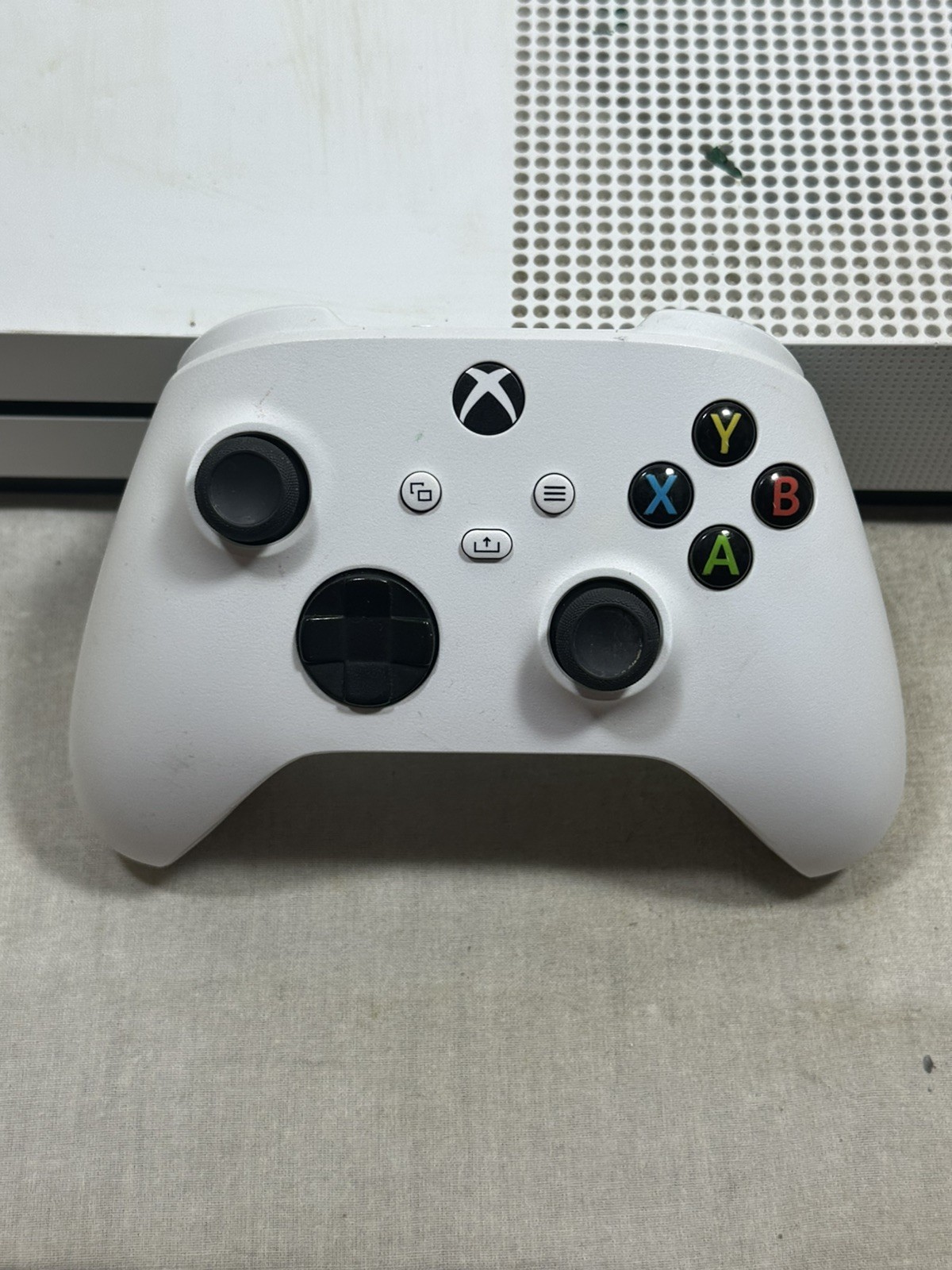 Microsoft Xbox One S 500GB Model 1681 Console System Bundle – Tested and Reset