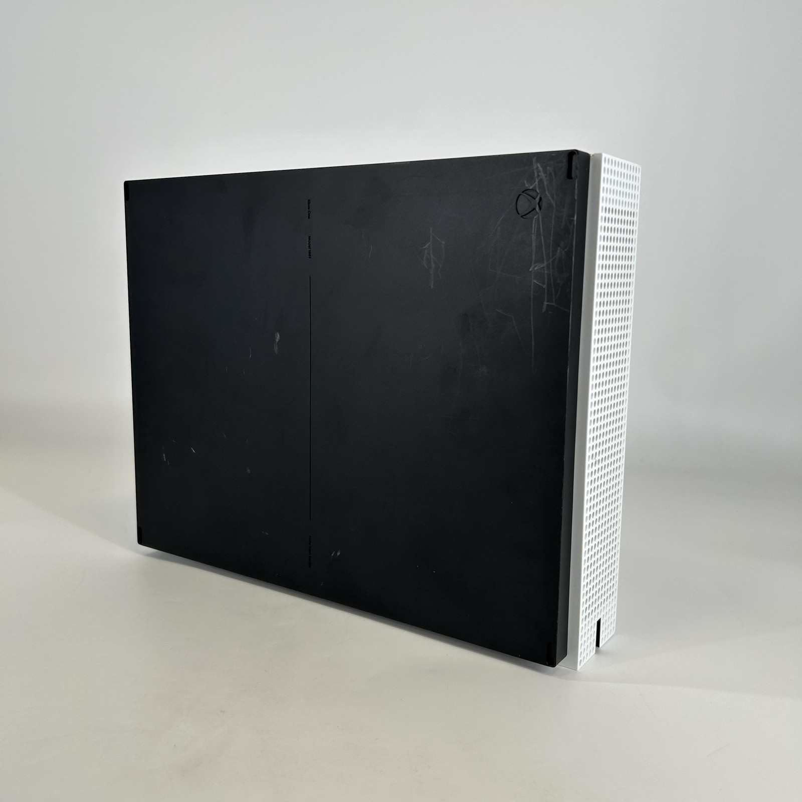 Microsoft Xbox One S Console White 1TB w/ Controller/HDMI/Power Cord- Excellent