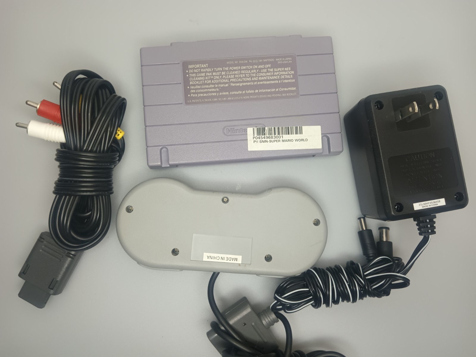 Super Nintendo SNES Console Bundle w/ Super Mario World Tested Working