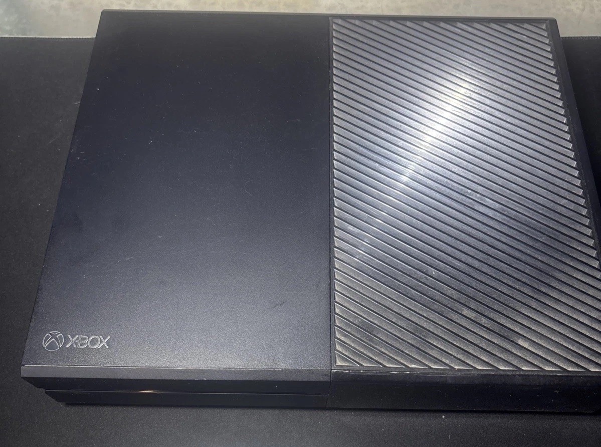 Microsoft Xbox One 1540 Black Console 500GB HDMI W Power Adapter & Controller