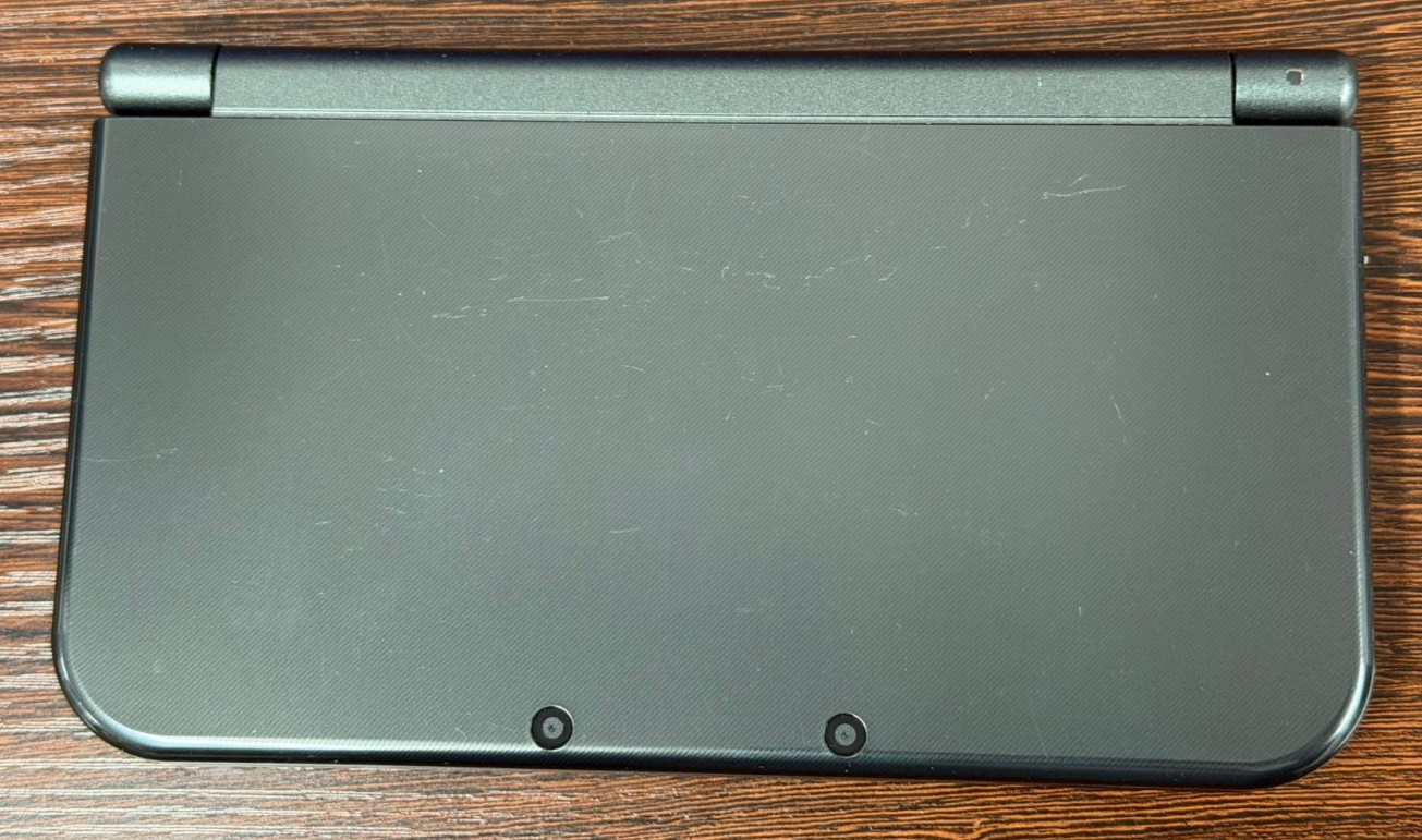Nintendo New 3DS XL 4GB Handheld System Black – Excellent Used Condition