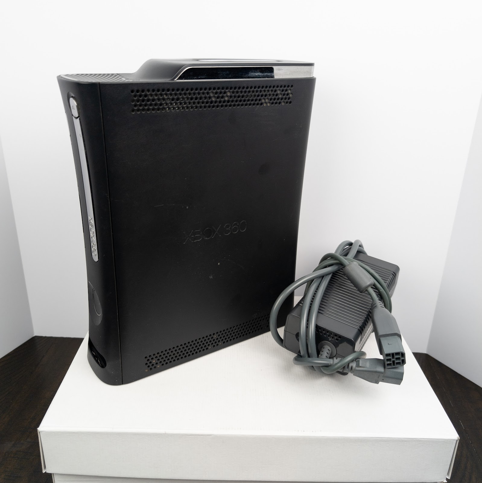 Microsoft Xbox 360 120GB Console w/ Power Adapter – Stuck Tray – Tested Working